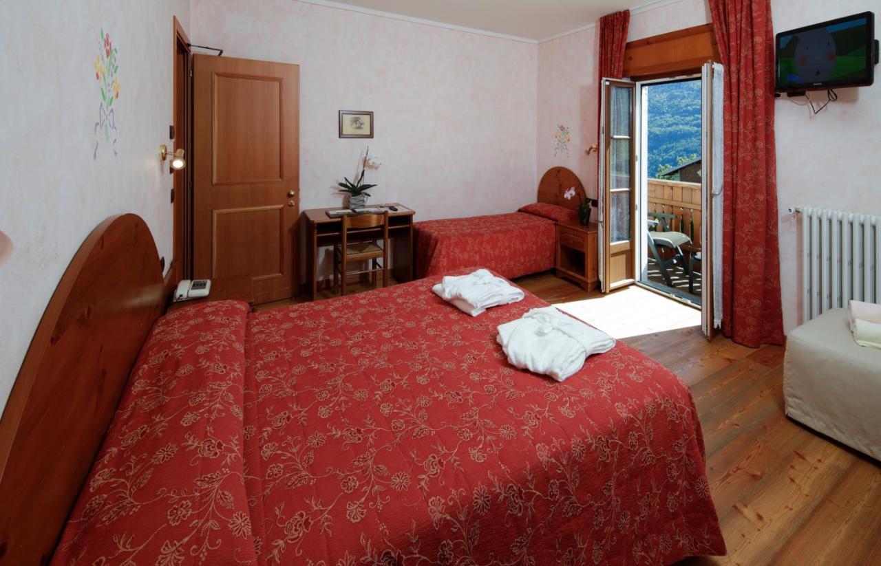 Albergo Edelweiss - Larespa โครโด ภายนอก รูปภาพ