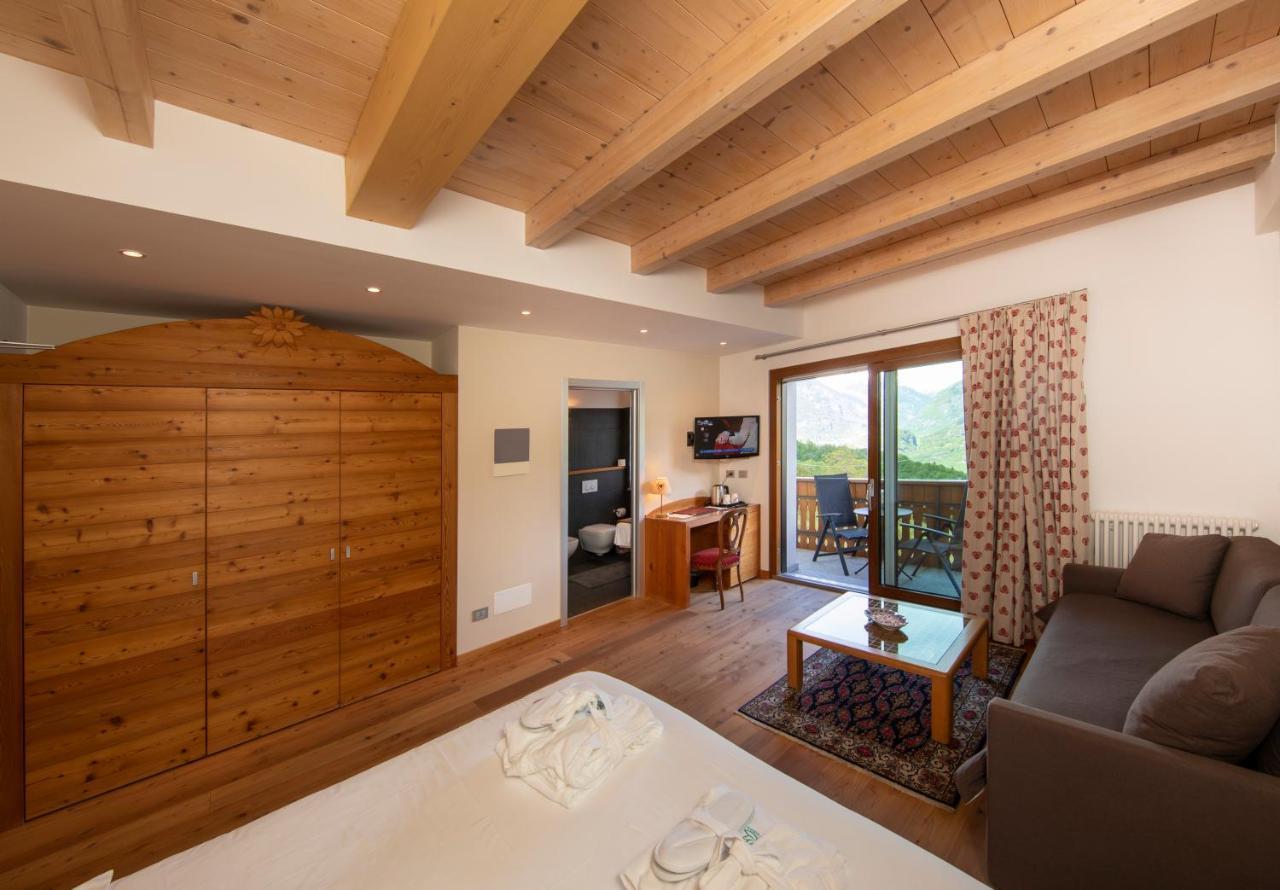 Albergo Edelweiss - Larespa โครโด ภายนอก รูปภาพ