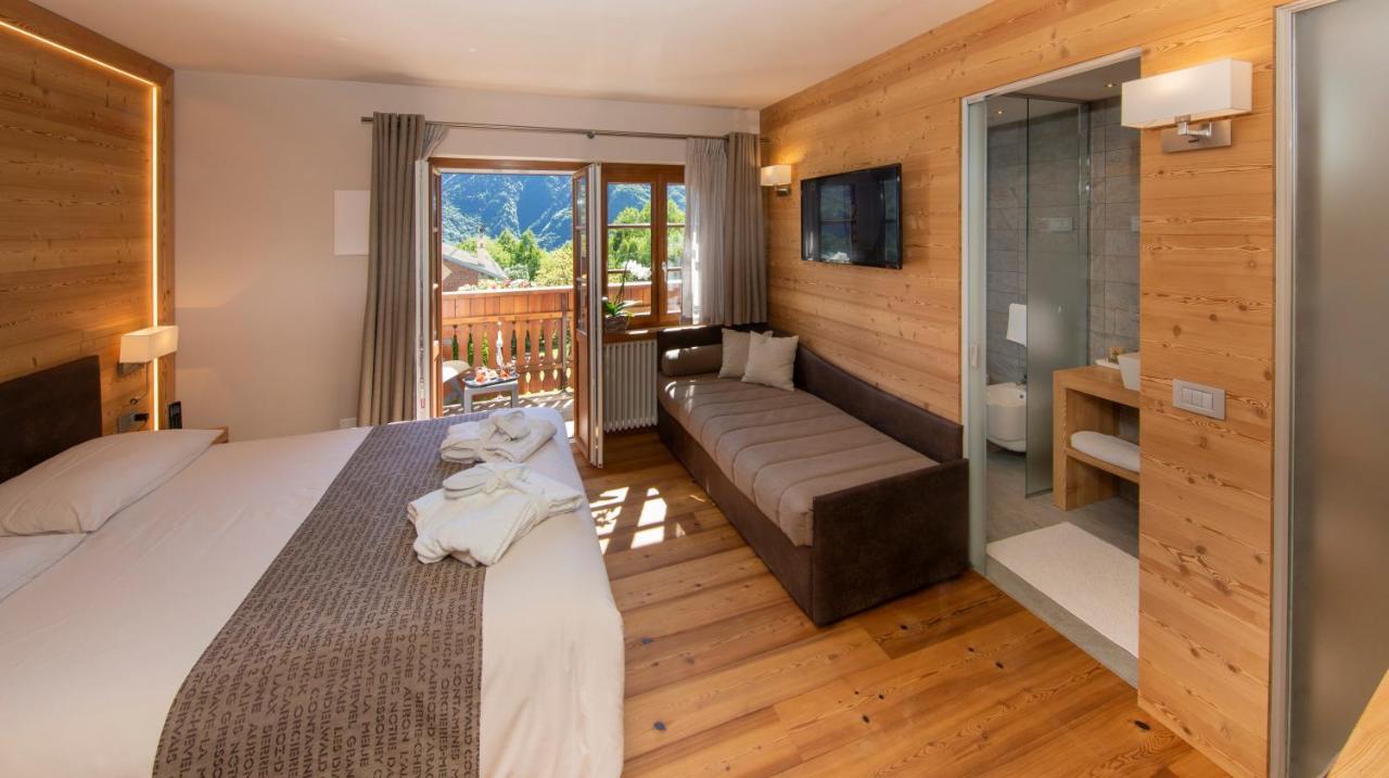 Albergo Edelweiss - Larespa โครโด ภายนอก รูปภาพ